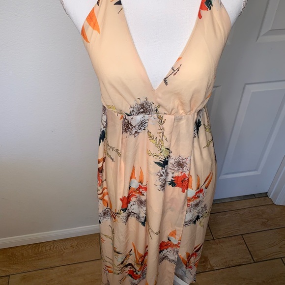 5/$25!! Sexy Summer Halter Top Dress - Picture 4 of 16
